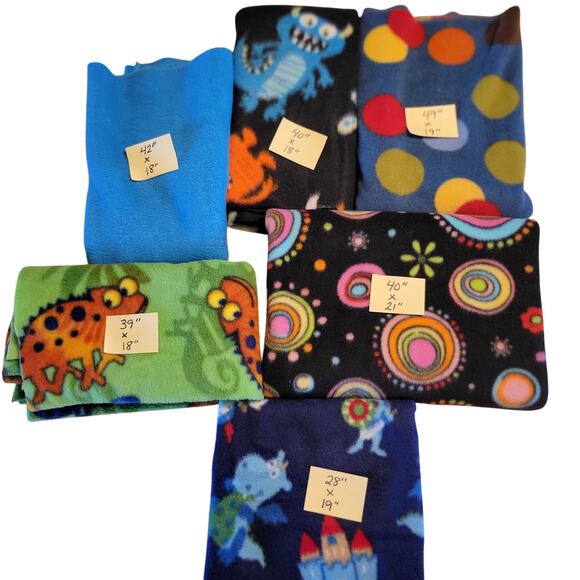 6 Fleece Fabric Remnants Monster Dot Rocket Chameleon 49x19 to 39x8 Lot - Picture 1 of 16